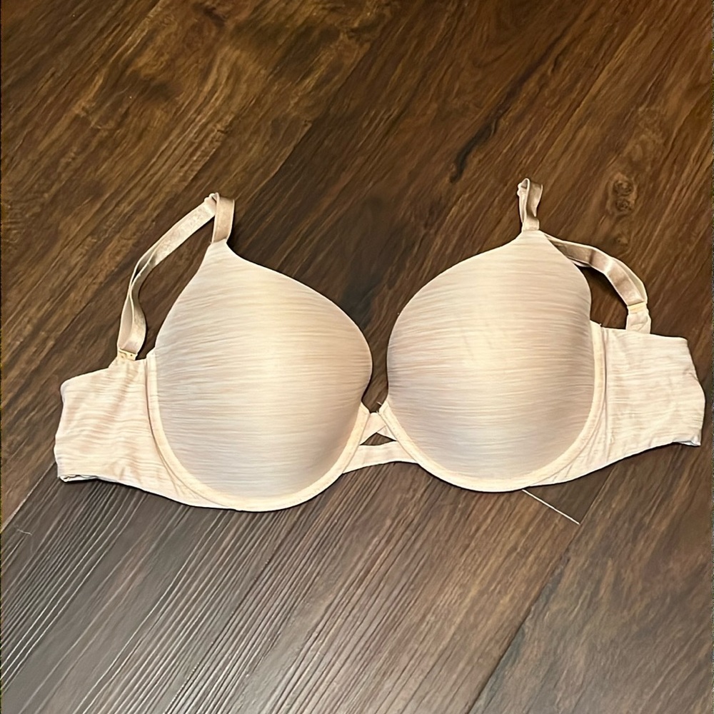 Victoria Secret Perfect shape bra 38 DD